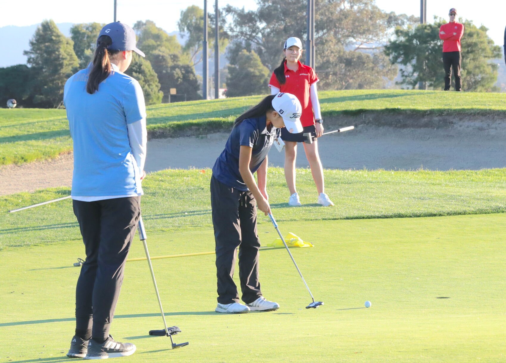 Carlmont golf: Tessa Lee